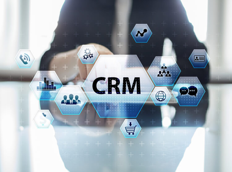 Accesso remoto con i software CRM in cloud garantire flessibilità e produttività del team da qualsiasi luogo.jpg